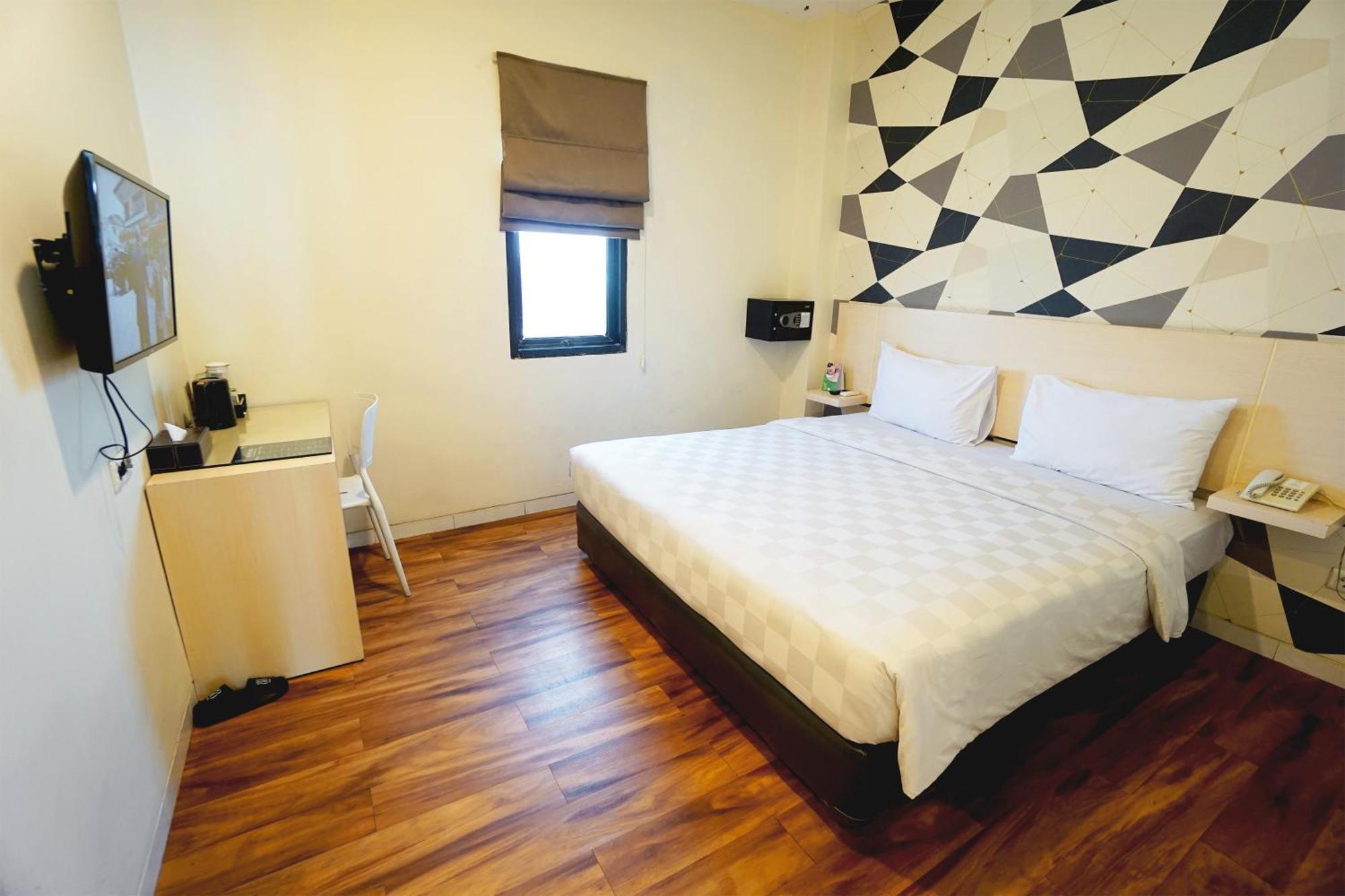 Hotel 88 Mangga Besar Raya 120 Jakarta By Wh Exterior foto