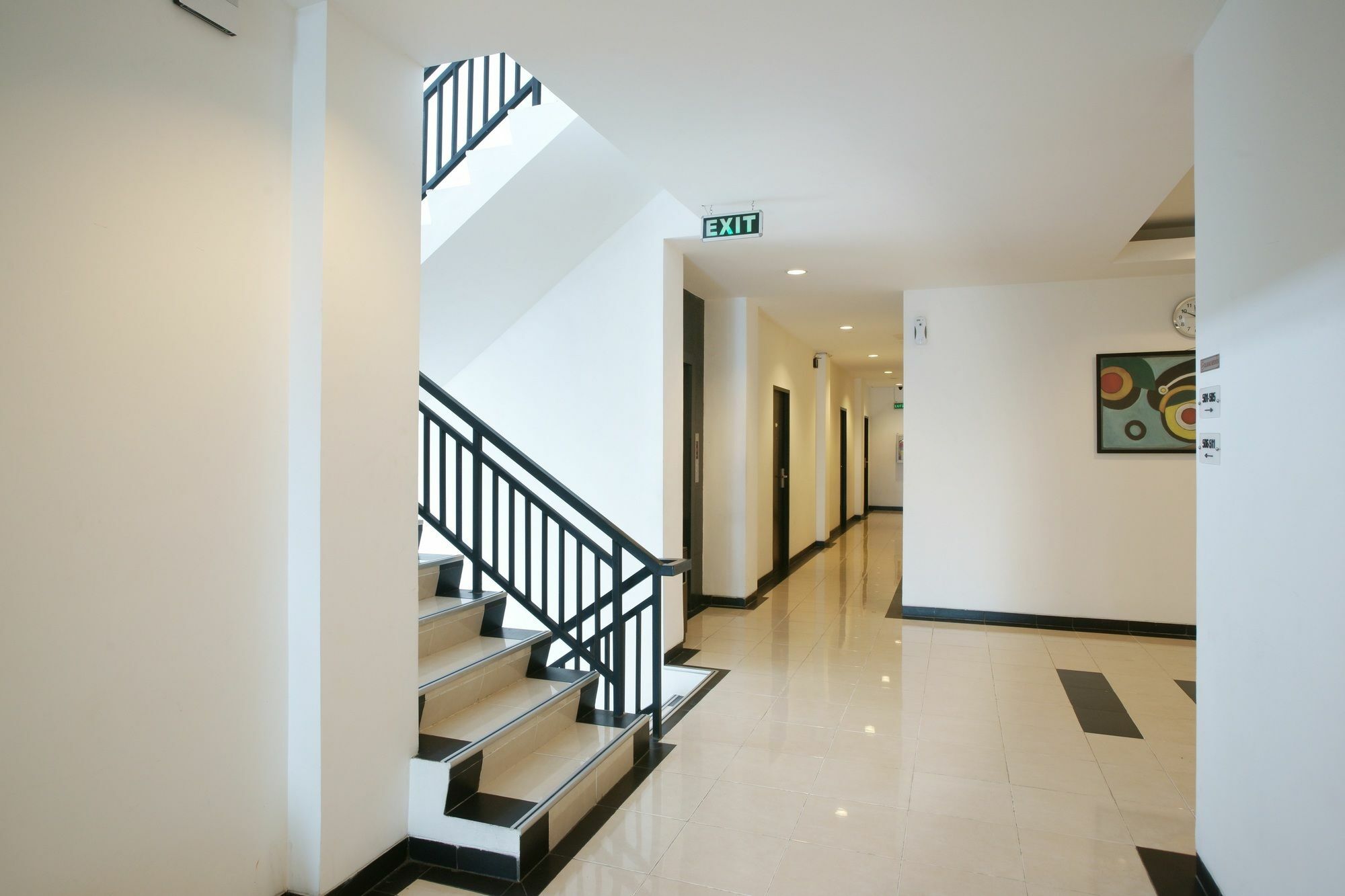 Hotel 88 Mangga Besar Raya 120 Jakarta By Wh Exterior foto